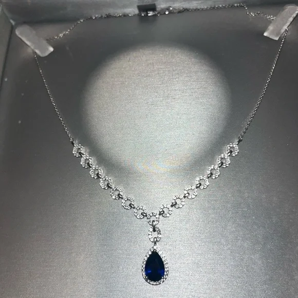 Blue and White Sapphire Frame Chain Link necklace in sterling silver - Picture 4 of 10